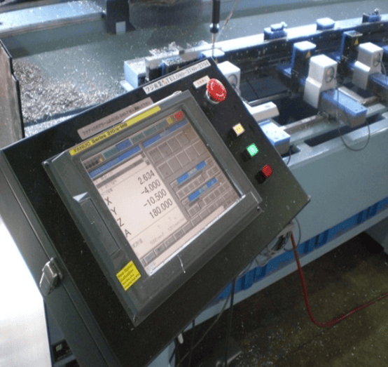 NCボーリングマシン