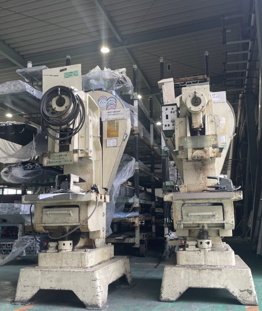 15t 単発プレス機